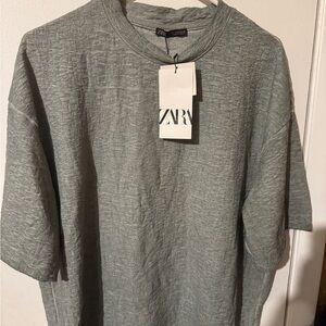Zara Men's Short Sleeve Shirt in Textured Gray